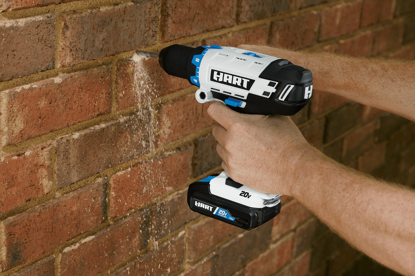 20V 1/2” Hammer Drill Kit