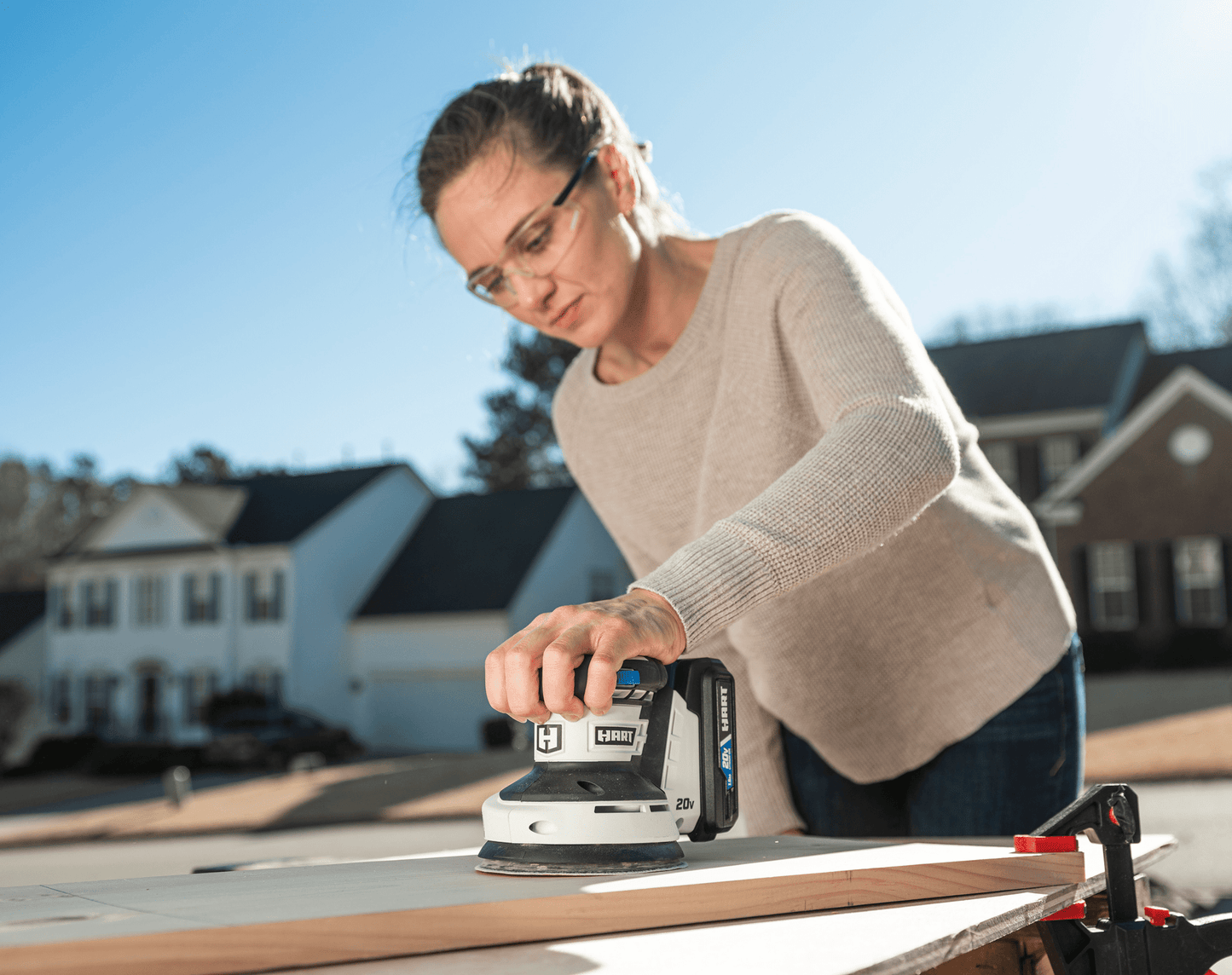 20V 6-Tool Combo Kit (1/2" Drill/Driver, Impact Driver, LED Light, Reciprocating Saw, Circular Saw, Random Orbit Sander, (1) 4.0Ah & (1) 1.5Ah Lithium-Ion Batteries)
