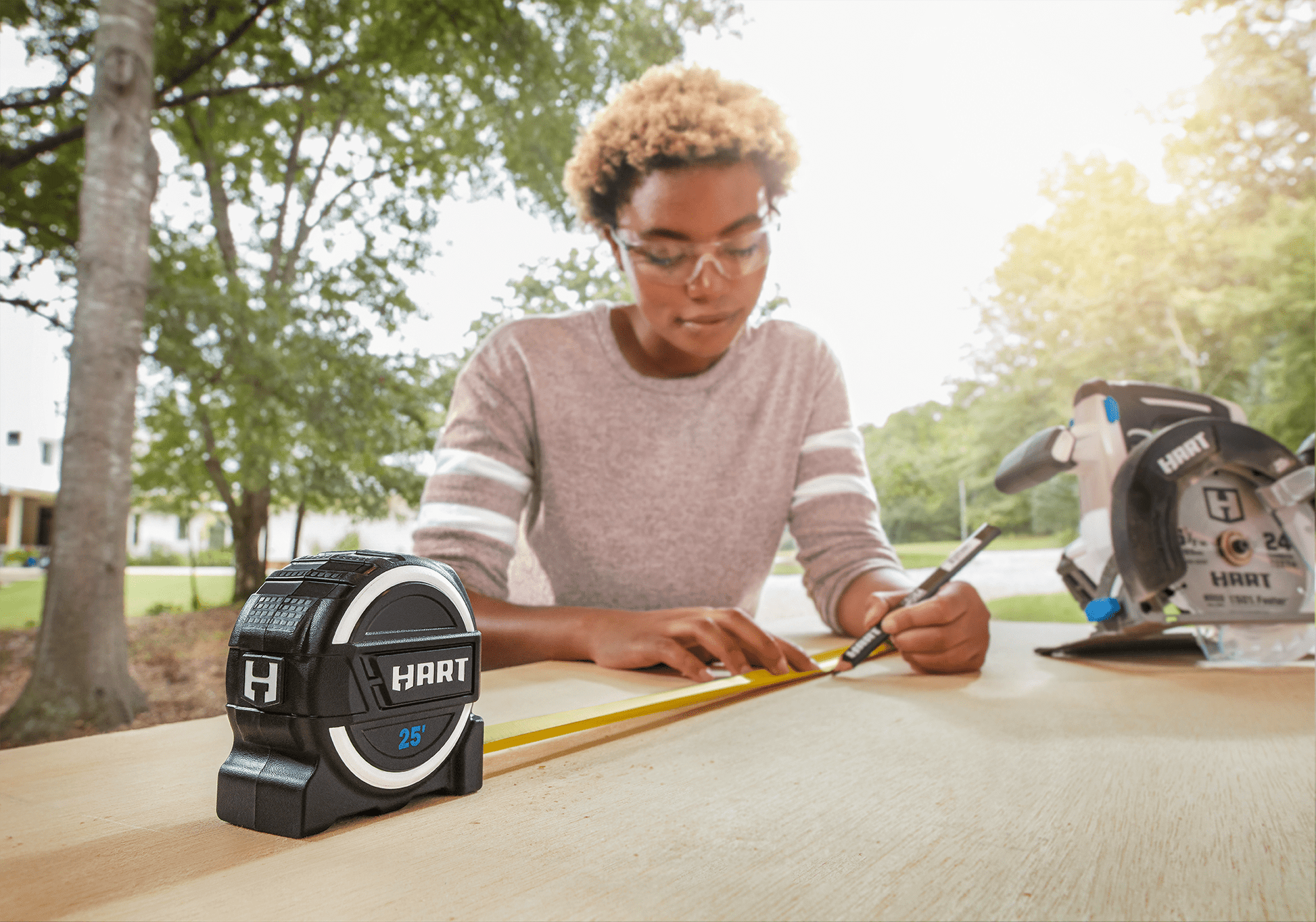 25' Pro Grade Tape Measure
