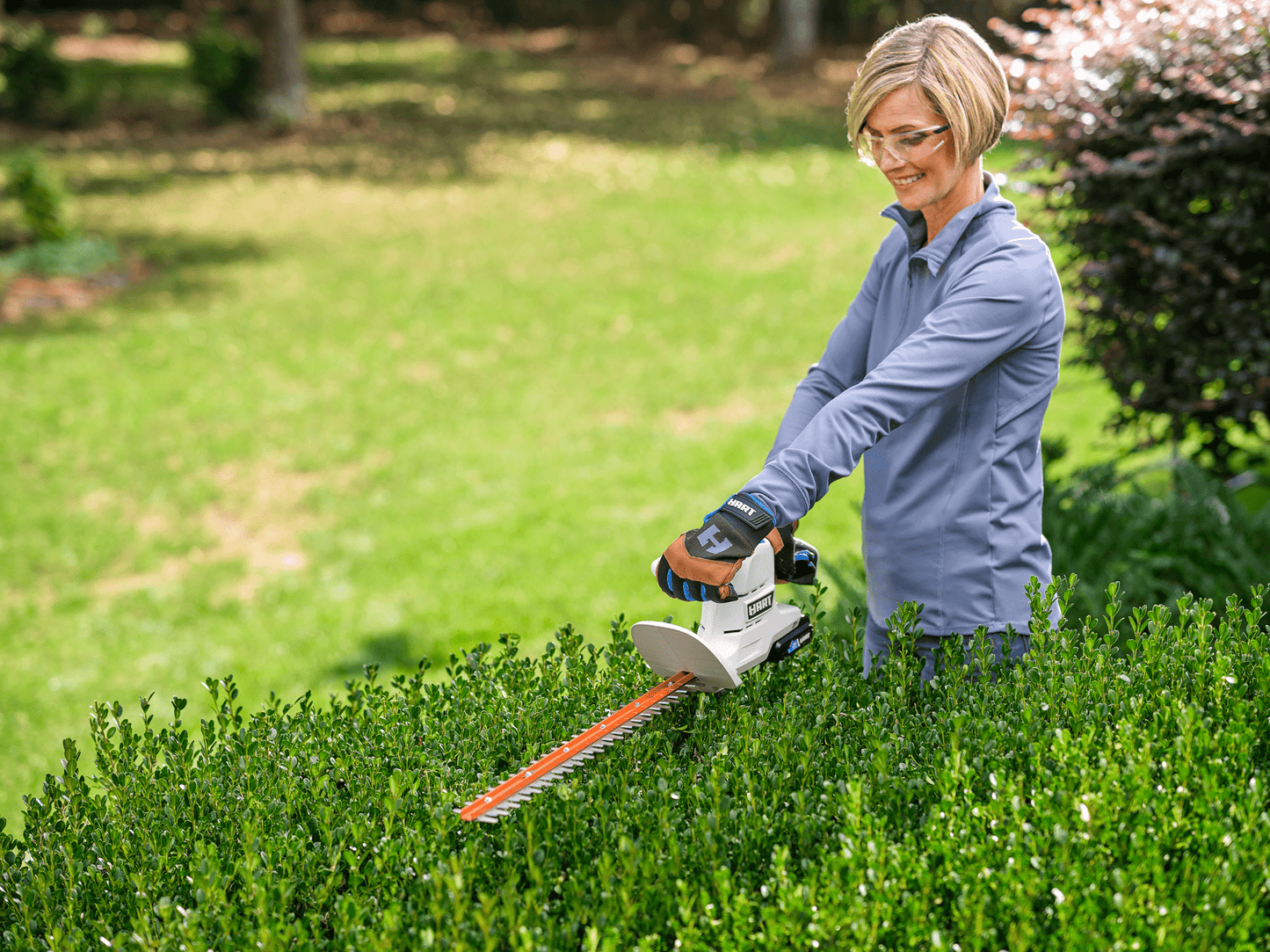 HR 20V 18" Cordless Hedge Trimmer Kit